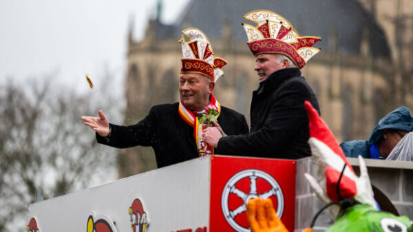 GEC-Präsident Thomas Kemmerich (links) und Oberbürgermeister Andreas Bausewein beim Karnevalsumzug Foto: © Michael Kremer/Snapart